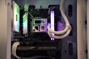 VRCPC | Frozen Windforce | Intel Core i5-14400F | RTX 5060 Ti 8GB | 32GB RAM | 1TB NVMe SSD | 3-Year Warranty